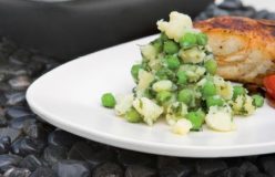 Crushed potato, pea and mint salad